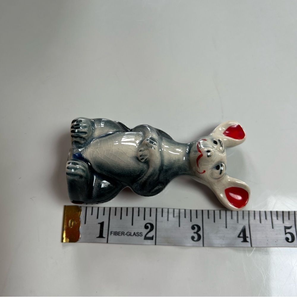 Quirky Mouse and Swiss Cheese Salt and Pepper Shakers Set - Picture 9 of 11